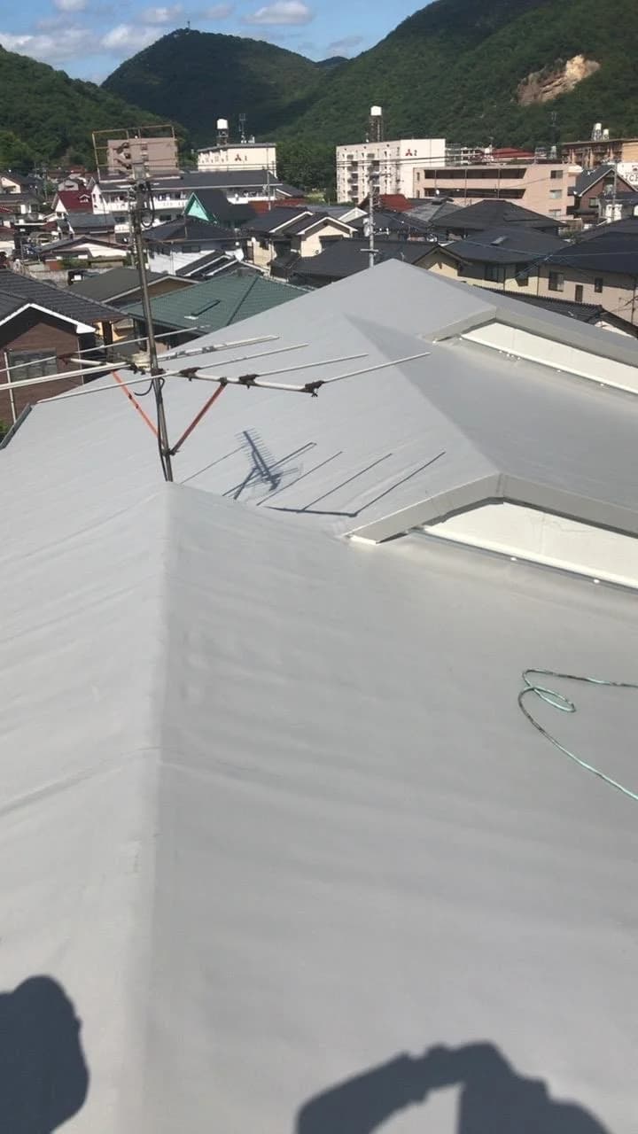 勾配屋根 塩ビシート防水施工